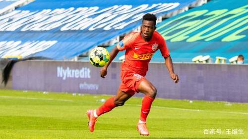 Leicester đấu Với Everton